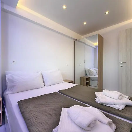 Ifestos By Sdr Apartmán