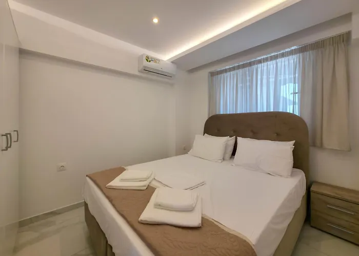 Ifestos By Sdr * Paralía